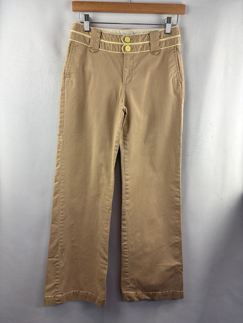 Women’s GAP Size 1 Khaki Pants w/ Yellow Accents
